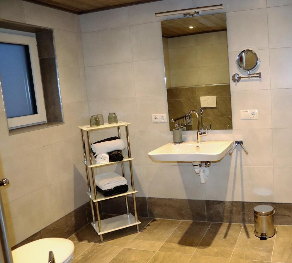 Haus Neuwirt Apartment Sautens Bagian luar foto